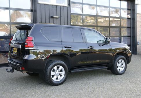 Toyota Land Cruiser, 2022