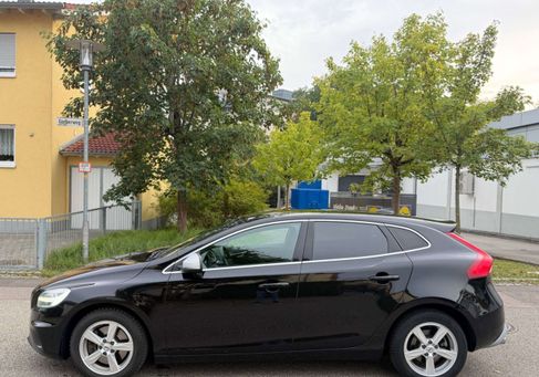 Volvo V40, 2018 3