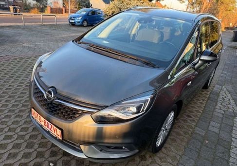 Opel Zafira, 2017
