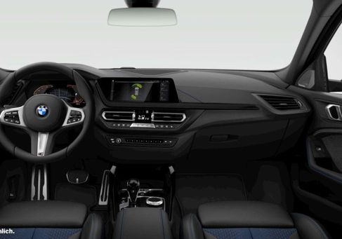BMW 118, 2023