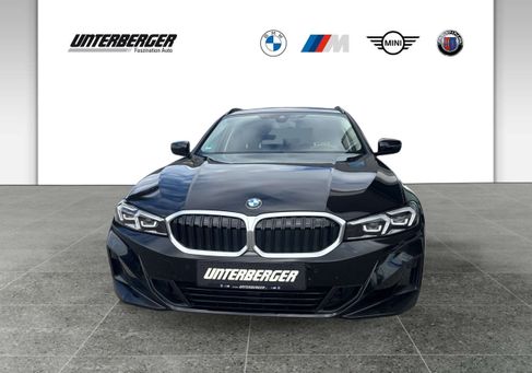 BMW 330, 2022 2