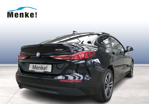 BMW 218, 2021 2