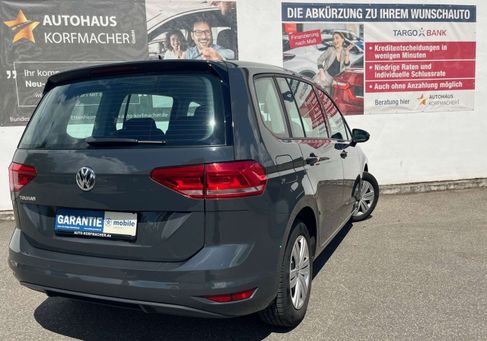 Volkswagen Touran, 2018 3