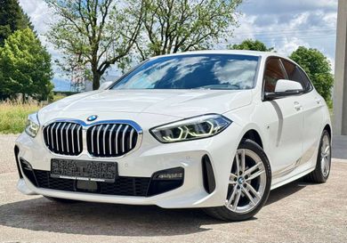 BMW 118, 2021