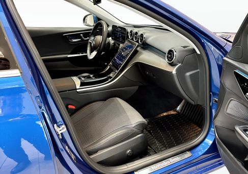 Mercedes-Benz C 300, 2024 3