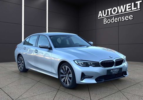 BMW 330, 2019 3
