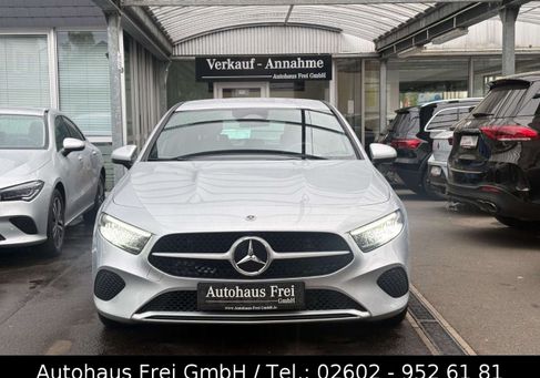 Mercedes-Benz A 180, 2023