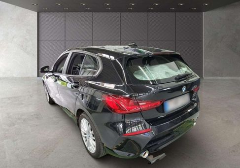 BMW 120, 2023