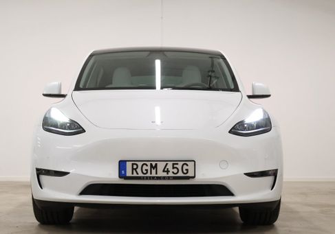 Tesla Model Y, 2022 2