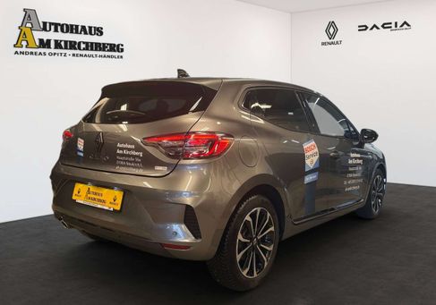 Renault Clio, 2025 3