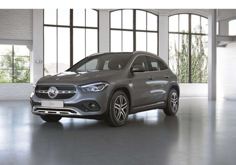 Mercedes-Benz GLA 250, 2021