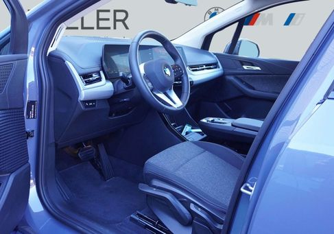 BMW 220, 2025 3