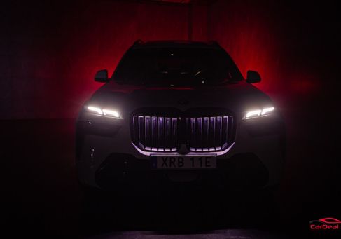 BMW X7, 2025