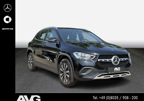 Mercedes-Benz GLA 250, 2021