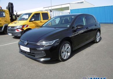 Volkswagen Golf, 2024