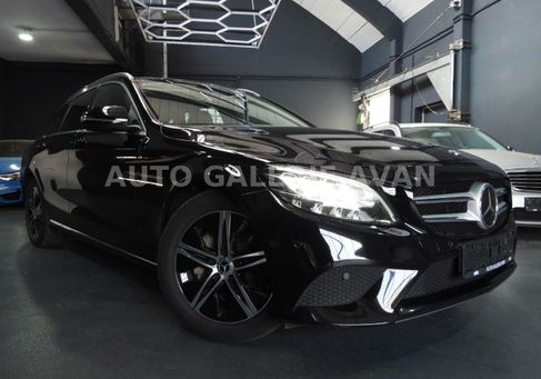 Mercedes-Benz C 300, 2021