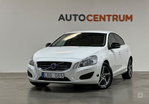 Volvo S60, 2011