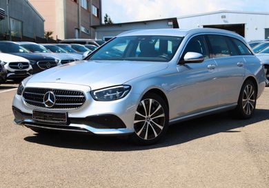 Mercedes-Benz E 300, 2022