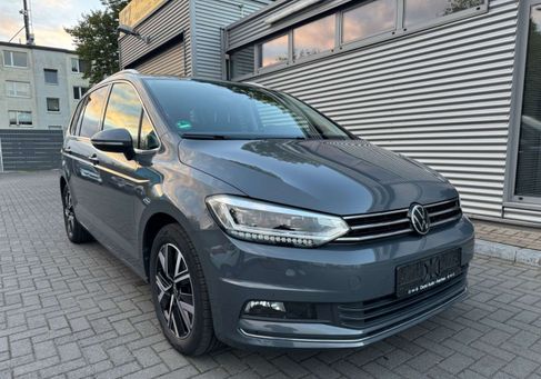 Volkswagen Touran, 2022 3