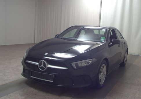 Mercedes-Benz A 200, 2021