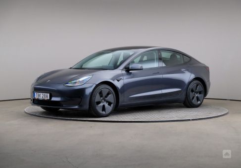 Tesla Model 3, 2021