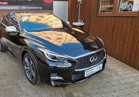 Infiniti Q30, 2017