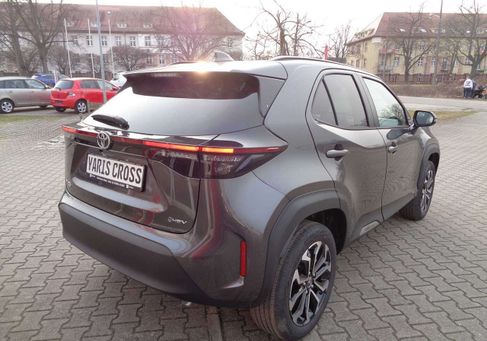 Toyota Yaris Cross, 2025