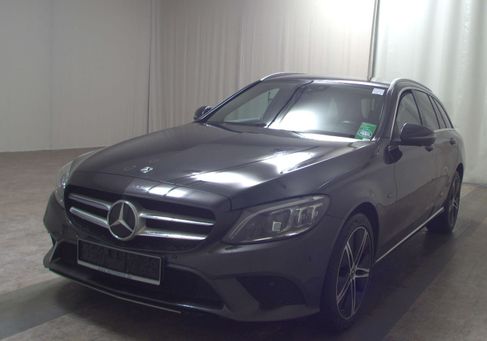 Mercedes-Benz C 300, 2020