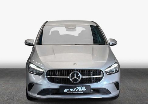 Mercedes-Benz B 180, 2025