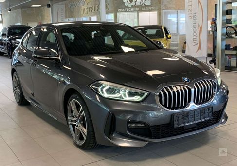 BMW 120, 2021