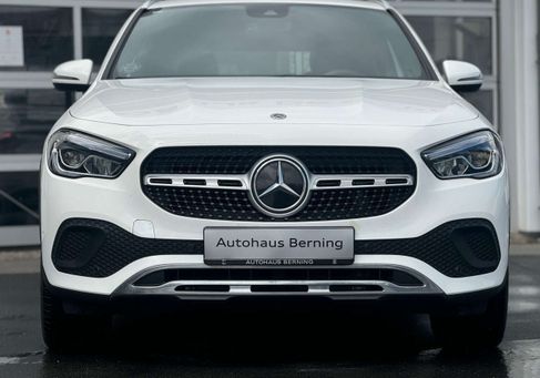 Mercedes-Benz GLA 220, 2023