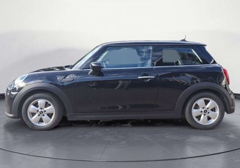 MINI ONE, 2022