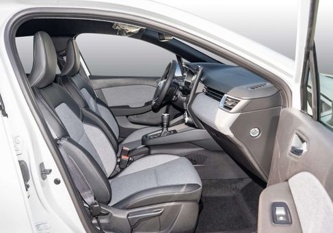Renault Clio, 2026 3