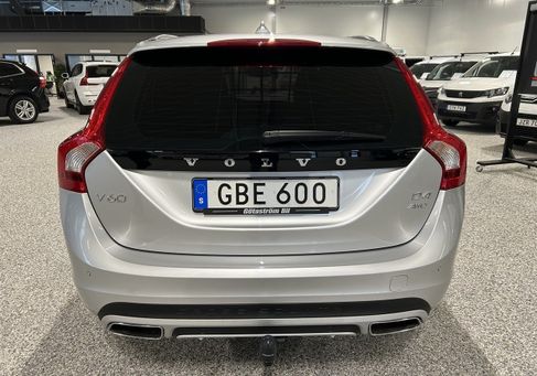 Volvo V60 Cross Country, 2017