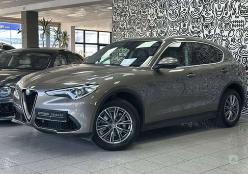 Alfa Romeo Stelvio, 2017