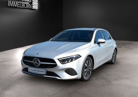 Mercedes-Benz A 200, 2023