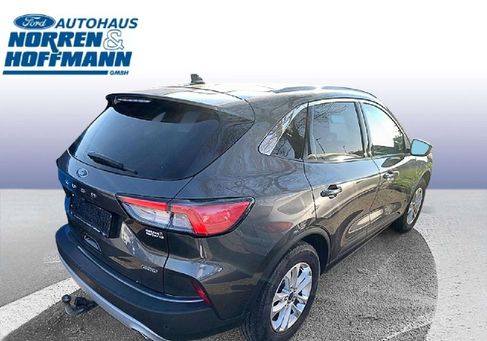 Ford Kuga, 2022