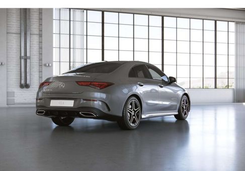 Mercedes-Benz CLA 250, 2022