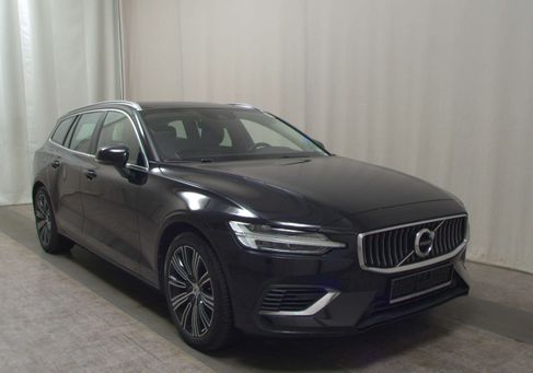 Volvo V60, 2022