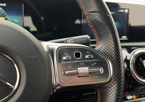 Mercedes-Benz A 180, 2021
