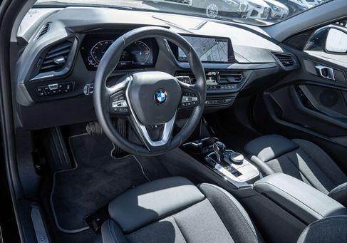 BMW 120, 2024