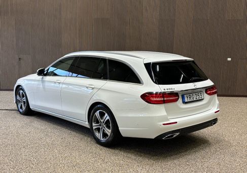 Mercedes-Benz E 200, 2019 3