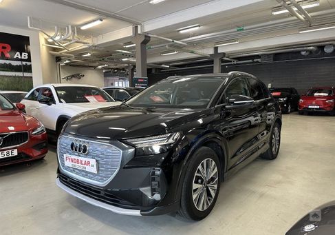 Audi Q4, 2022