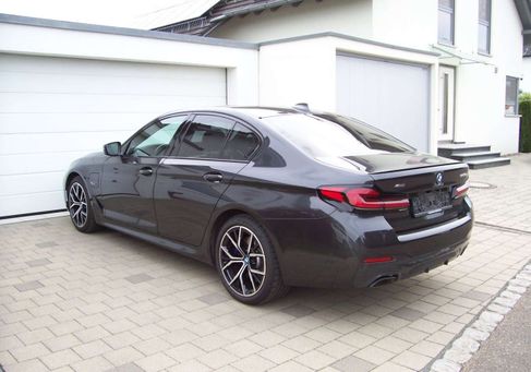 BMW 545, 2022