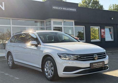 Volkswagen Passat Variant, 2023 3