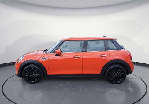 MINI ONE, 2021