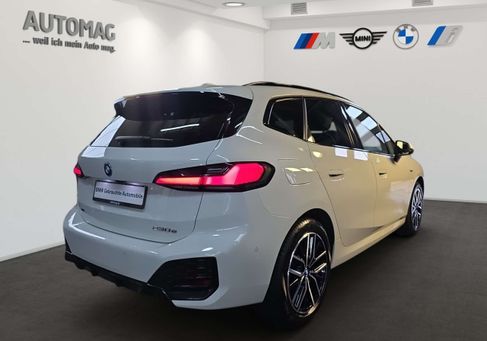 BMW 230, 2022