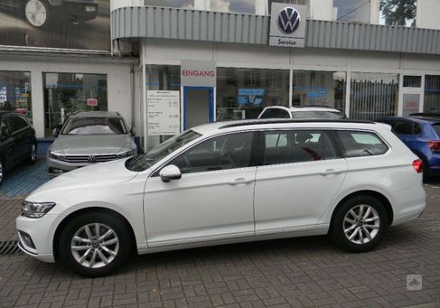 Volkswagen Passat Variant, 2022