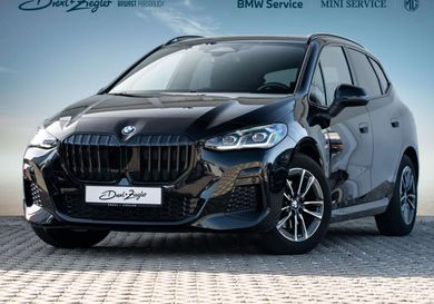 BMW 220, 2025