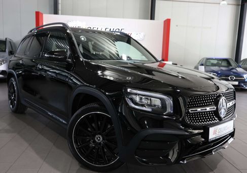 Mercedes-Benz GLB 200, 2022